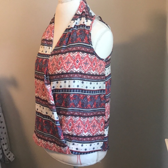 Lila Rose pleated crossover blouse - Picture 5 of 6